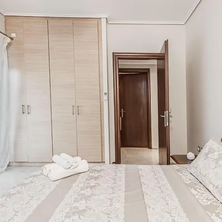 Sunbeam Evia Apartment